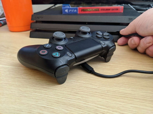 can you charge a ps4 controller with any usb cable_1.jpg