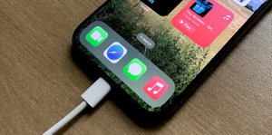 can you charge an iphone with a usb cable_4.jpg