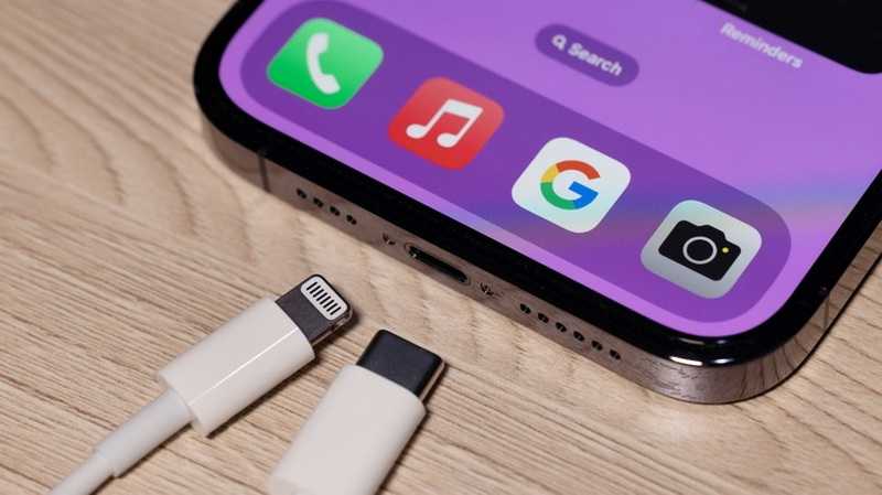 How To Recognize An iPhone USB Cable 