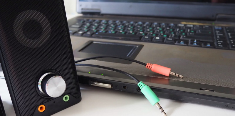 how to connect speaker to laptop with usb cable_3